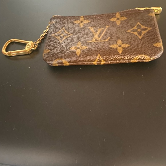 Louis Vuitton key and coin pouch - Picture 6 of 9
